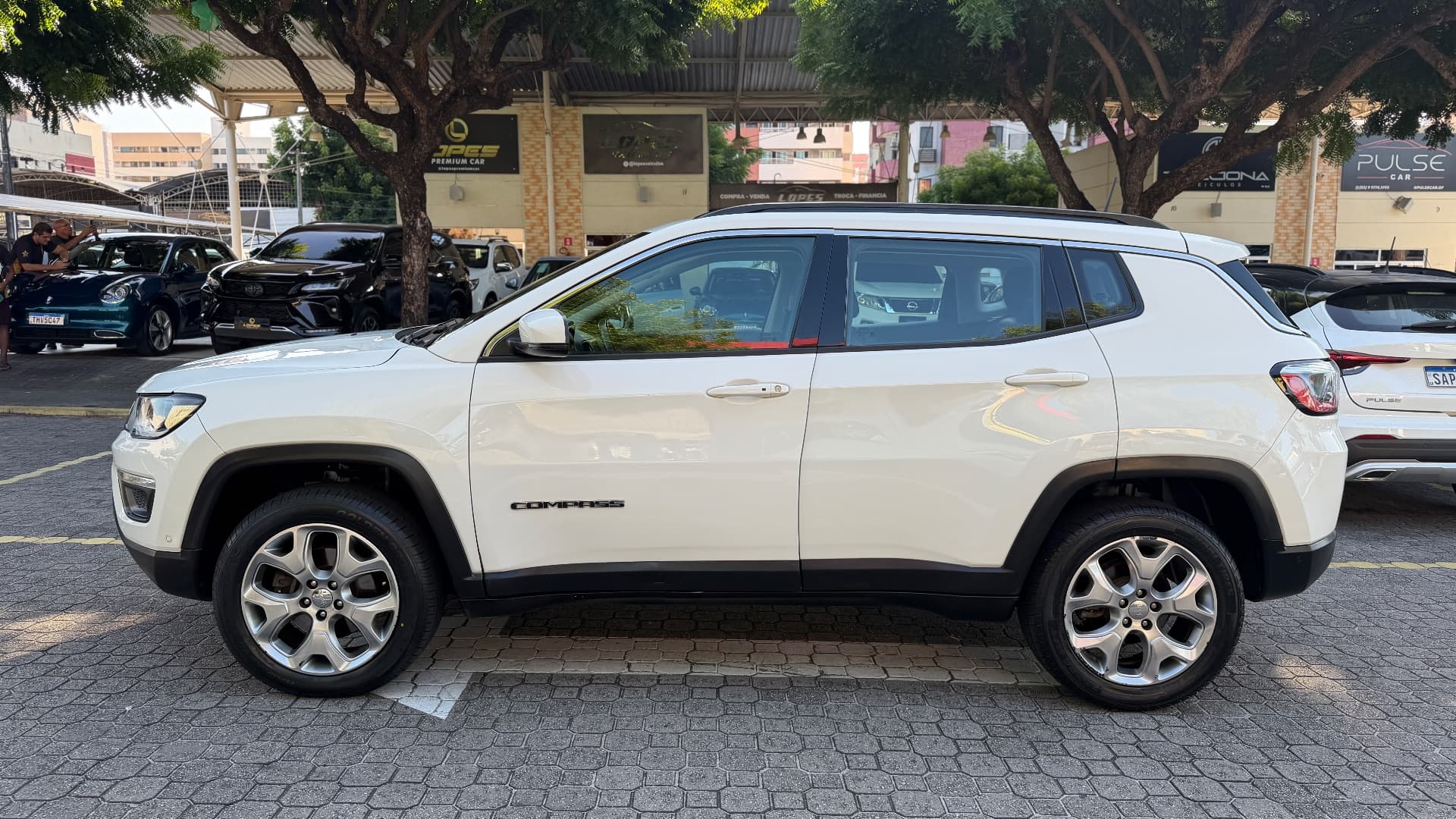 Jeep Compass Longitude 2.0 4x4 Diesel 16V Aut. 2021, foto 4